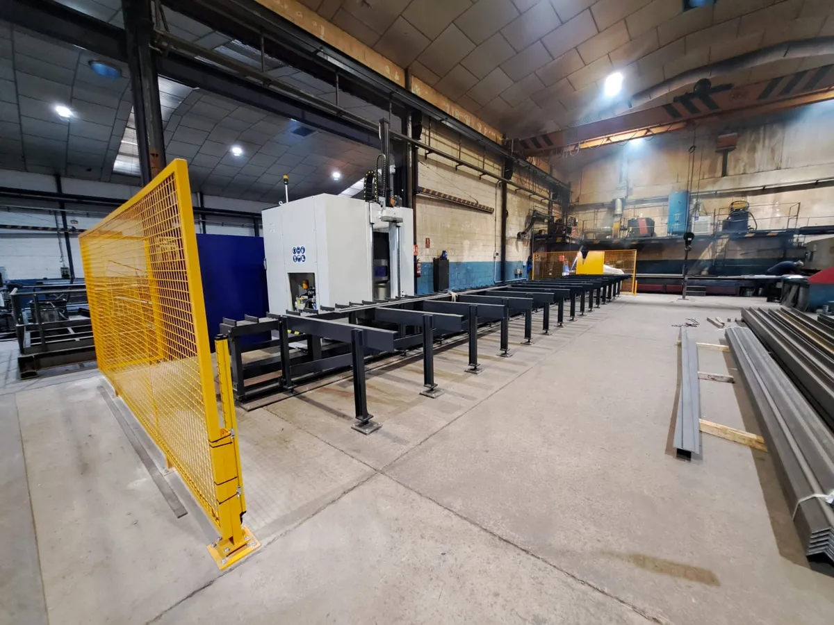 Máquina de taladrado automático CNC para estructuras metálicas